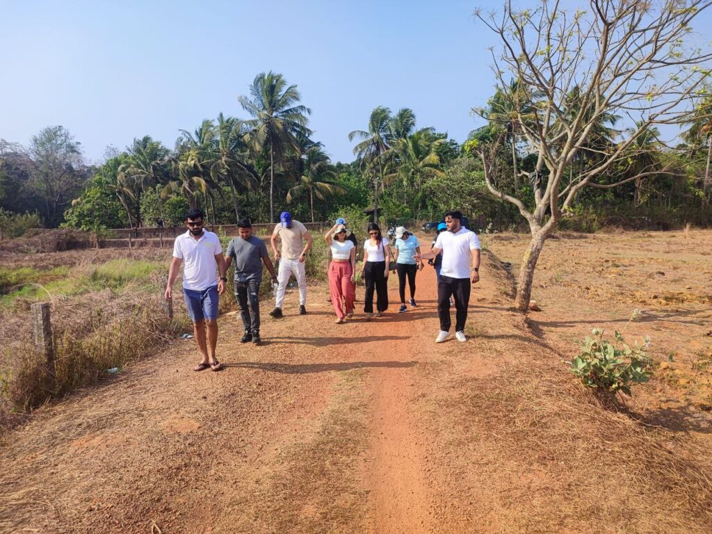 Divar Island walk